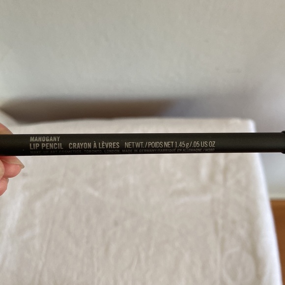 Mac Mahogany Lip Liner - Picture 5 of 6